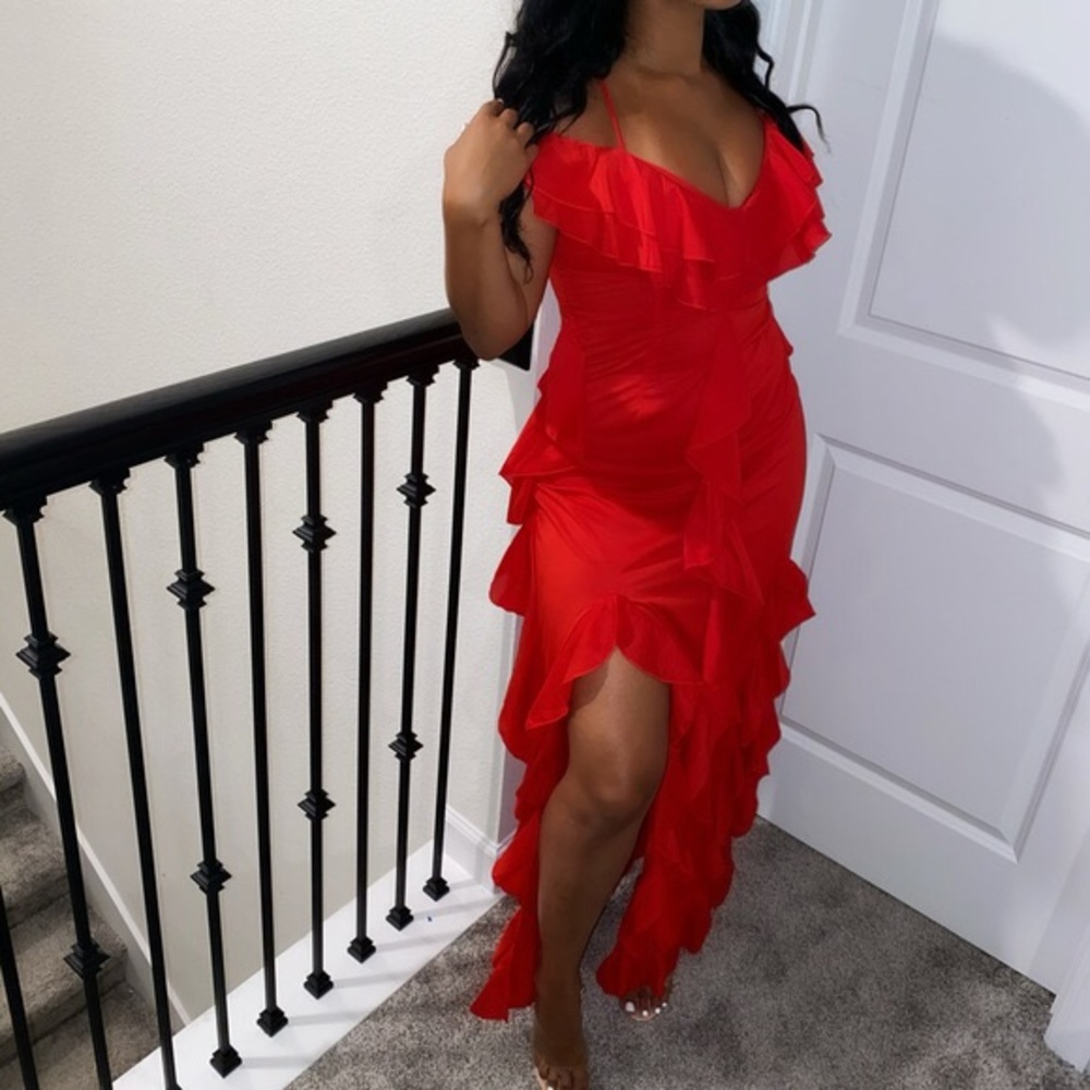 NWT PLT cold shoulder ruffle detail maxi dress